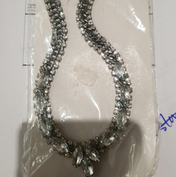 ELEGANTE RHINESTONE BRILLIANT NECKLACE - Picture 2 of 2